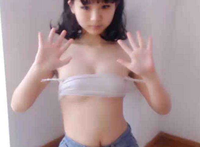 网络达人aimeebaby：娃娃脸小肉感邻家女孩，22.4G青春活力合集